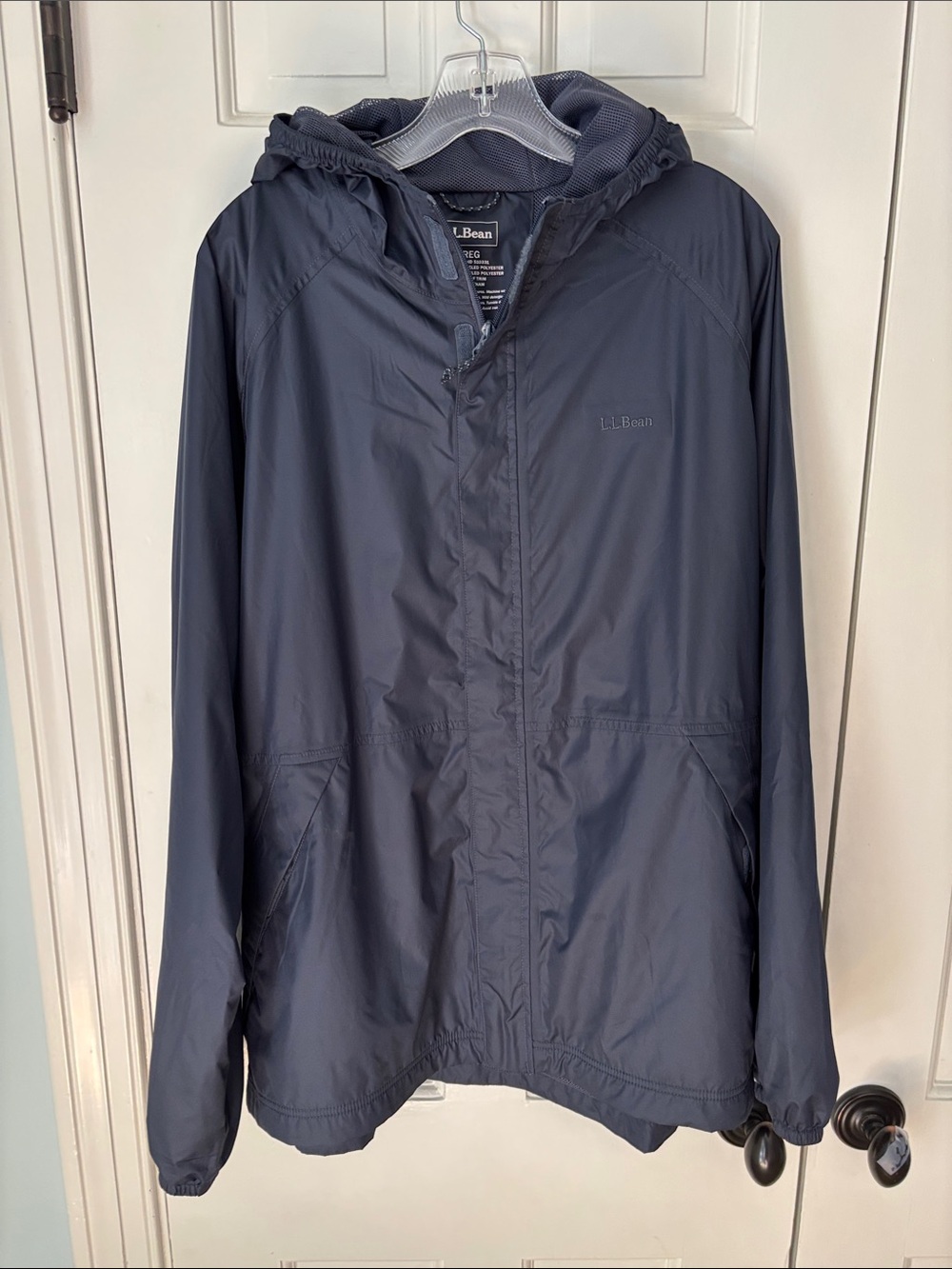 L.L. Bean Men's Hooded Rain Jacket in Navy